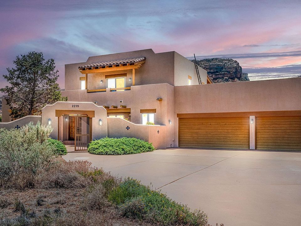 1st image of 2219 Burro Canyon Ct