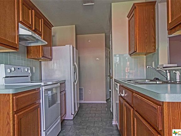 5th image of 1301 Saddle Dr