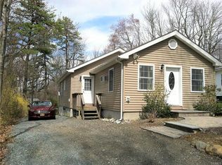 18 Williams Dr, Monroe, NY 10950