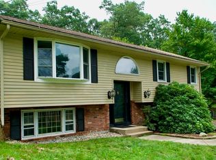 22 Countryside Rd, North Grafton, MA 01536