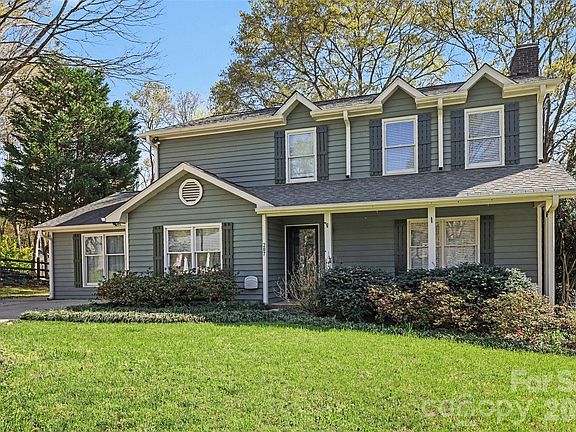 2nd image of 207 Treeline Dr