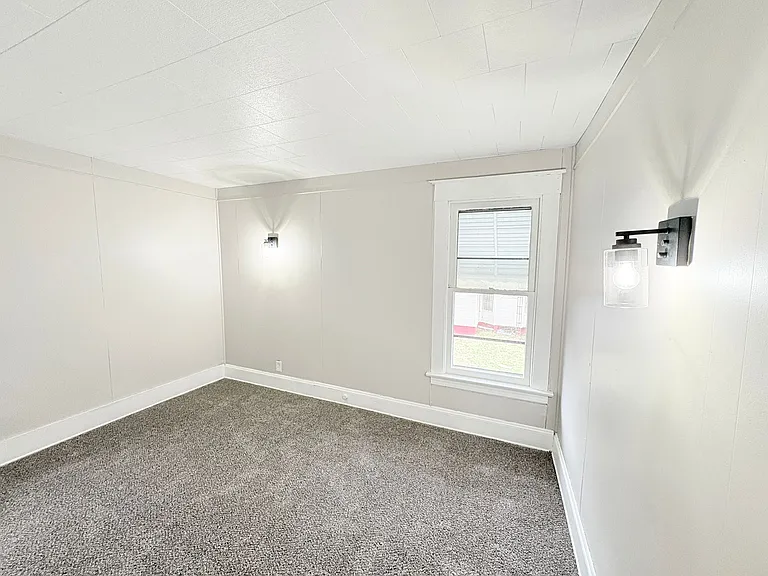119 Winthrop St — Photo 19