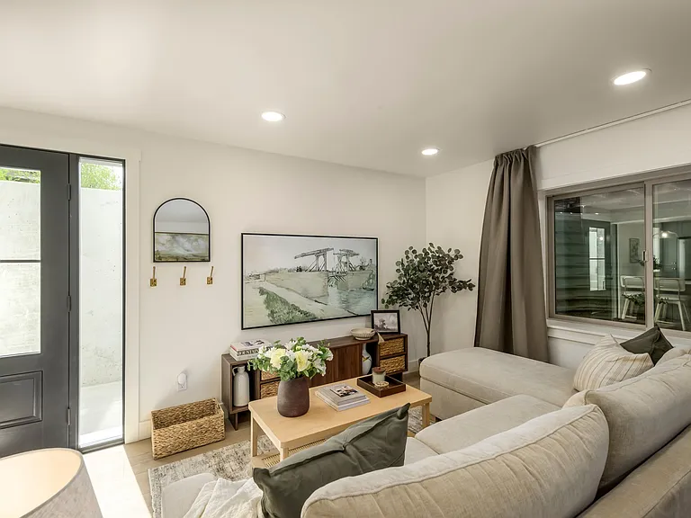 5634 N Aspenleaf Dr — Photo 35
