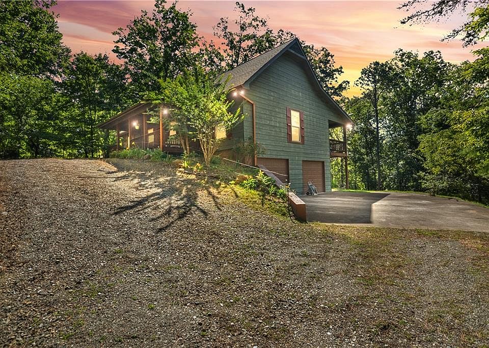 1st image of 1777 Newport Dr