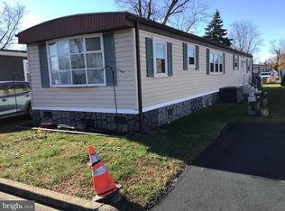 5510 Golden Dr, Morrisville, PA