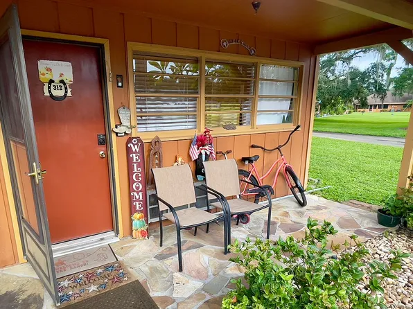 312 Cottage Cir W, River Ranch, FL 33898