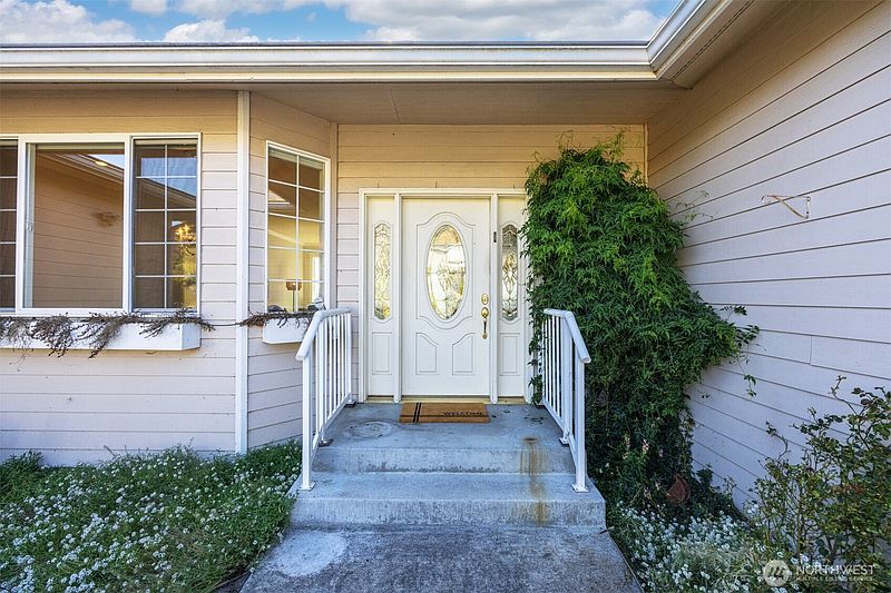 2nd image of 1702 Tartan Place