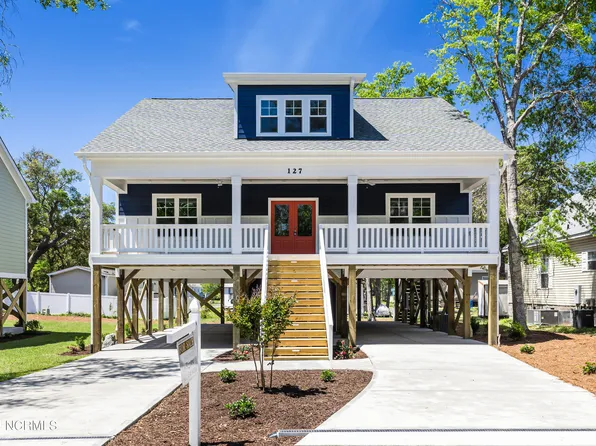 127 NE 79th Street, Oak Island, NC 28465