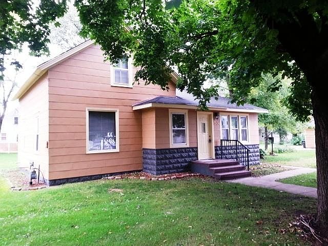 1st image of 524 Saint Clair St W