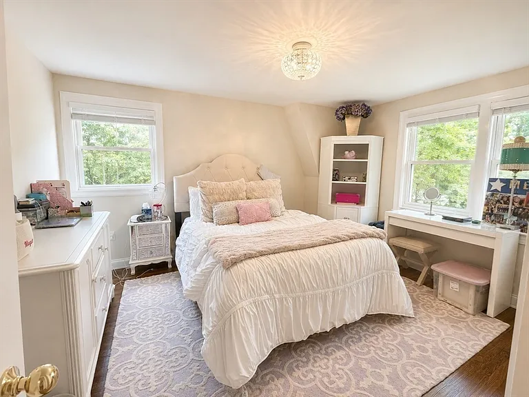 7 John St — Photo 17