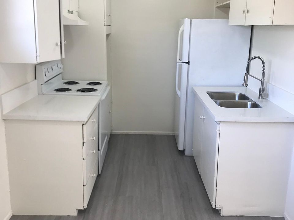 1st image of 2630 Sherwood St APT 12