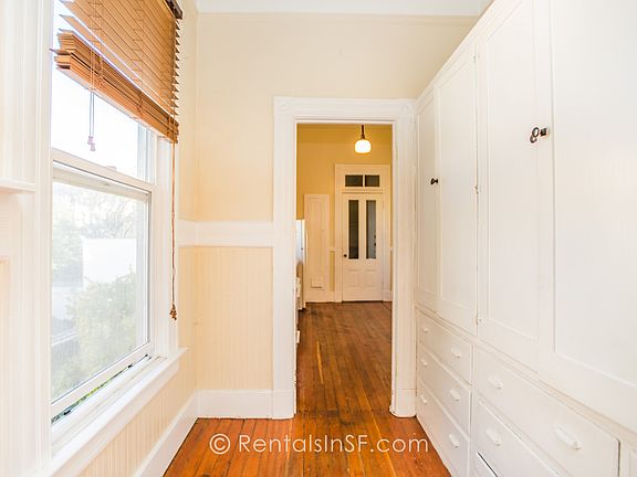 3rd image of 516 Divisadero St #2