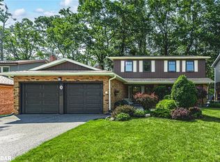 19 Oakridge Dr, Barrie, ON
