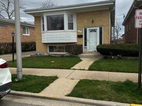 243 Zuelke Dr, Bellwood, IL 60104