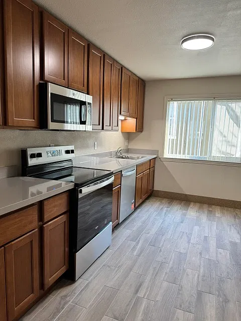 2 bed, 950 sqft, $2,375 — Photo 4