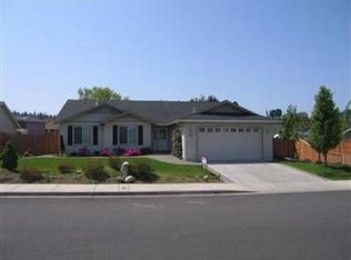 721 SW K St, Grants Pass, OR 97526