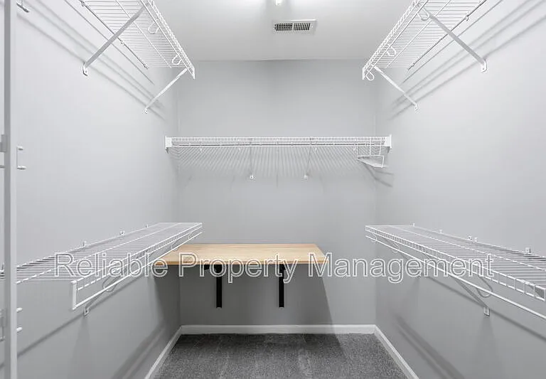 156 Haywood Ln — Photo 14