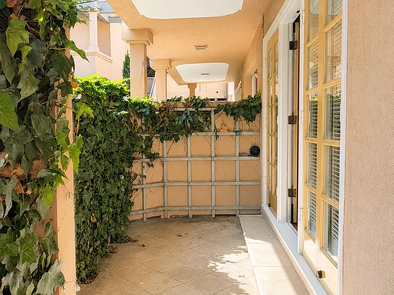 12240 Montana Ave #105 — Photo 19