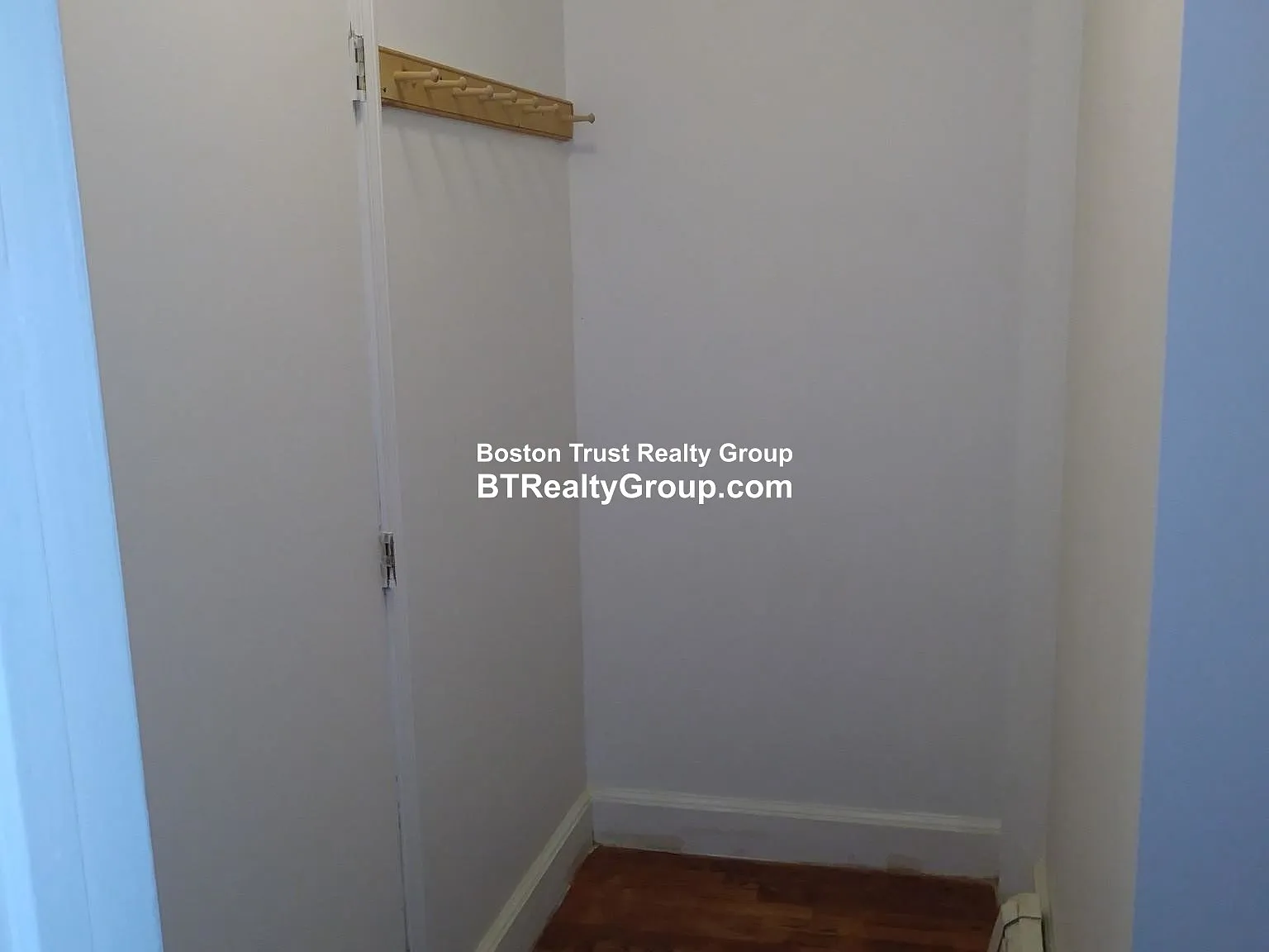 5 bed, 1.0 bath, $2,800 — Photo 4
