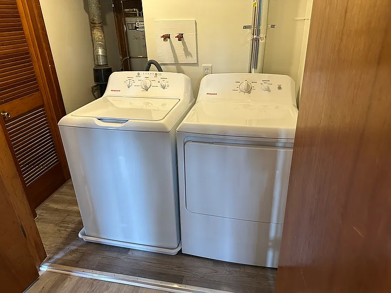 34 Brentwood Dr #1 — Photo 8