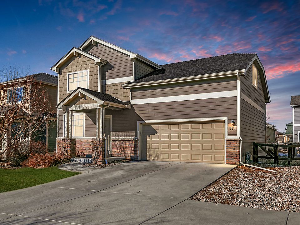 1st image of 371 Kalkaska Ct
