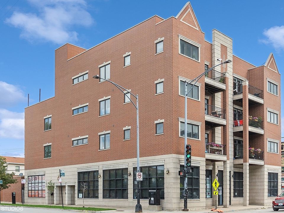1st image of 4809 N California Ave APT 3W