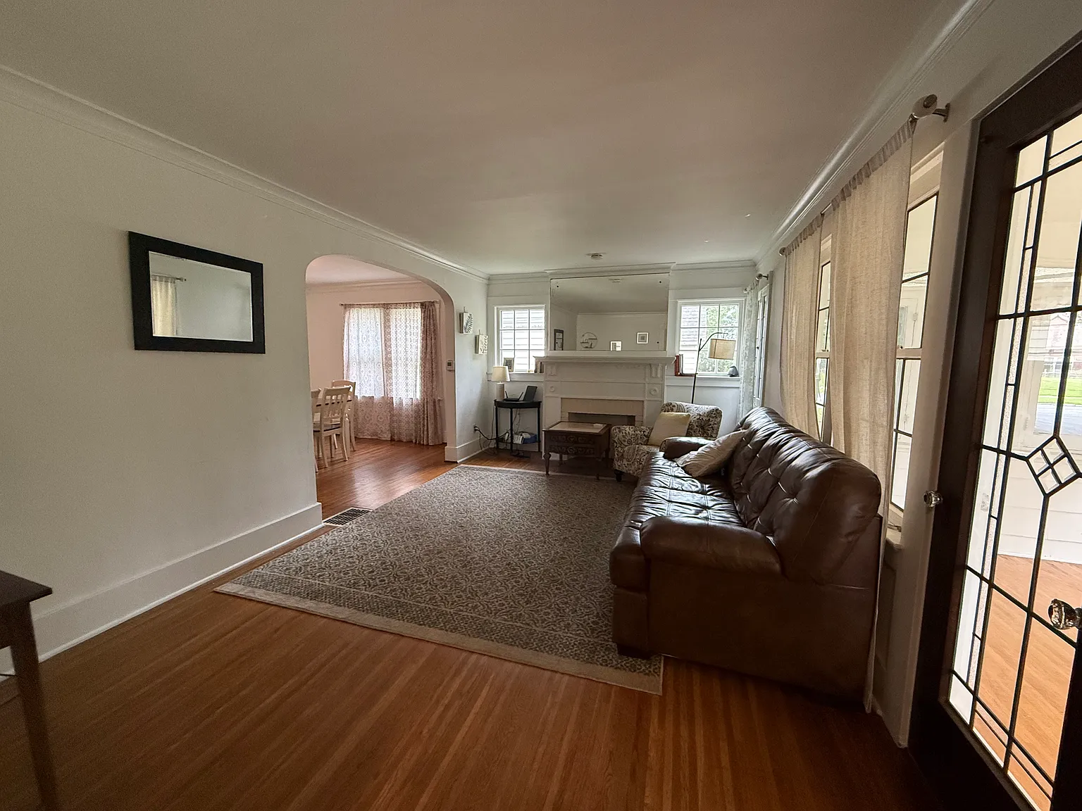5 bed, 1716 sqft, $3,100 — Photo 4