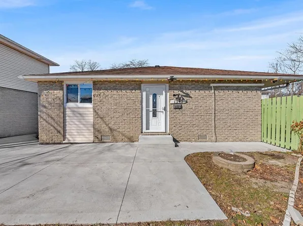 1345 Bentcliffe Ct, Windsor, ON N8S 4L2