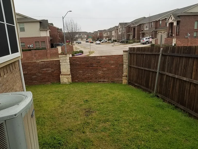 4000 Rome Ct — Photo 27