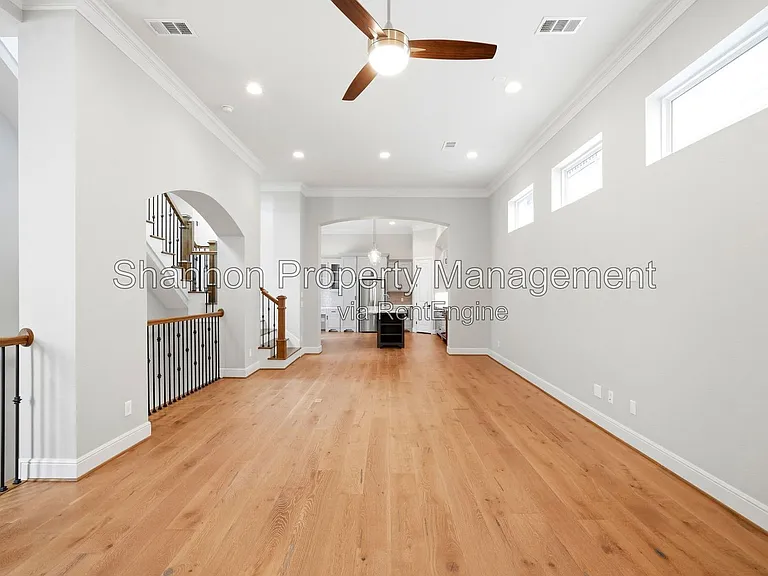 1204 W 16th St #B — Photo 18