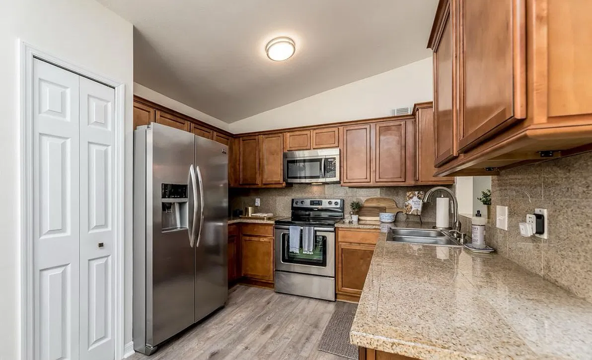 589 Arthur Middleton Cir — Photo 3