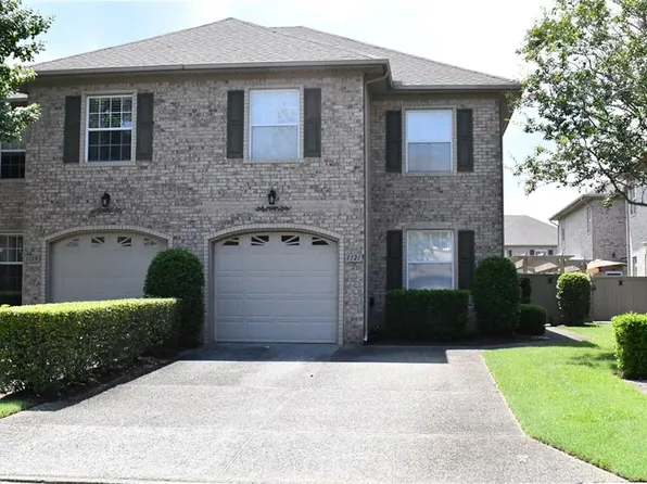 1121 Vintage Ct, Virginia Beach, VA 23454
