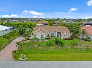 417 NW 36th Pl, Cape Coral, FL 33993