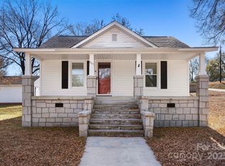 905 W 8th St, Kannapolis, NC 28081