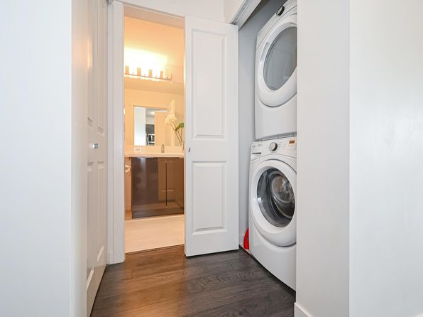 2 bedroom rental in Surrey — photo 23