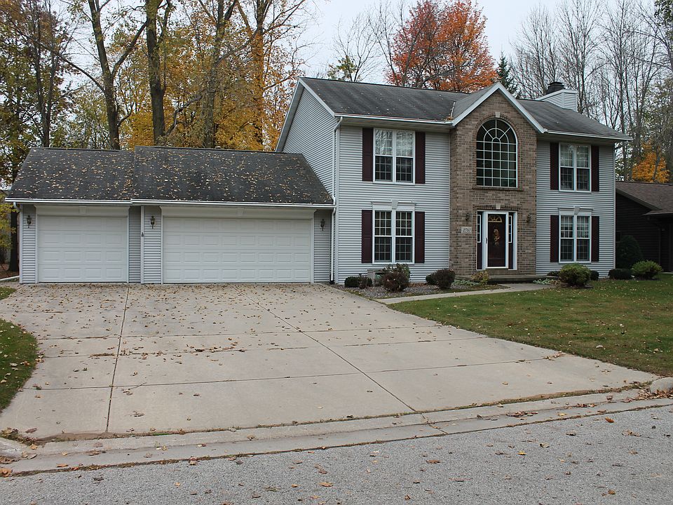 1st image of 2761 Charleston Dr