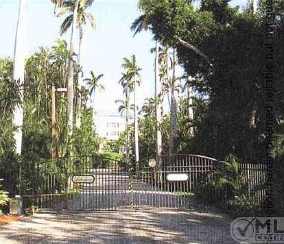 2nd image of 90 N Lakeshore Dr