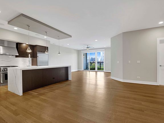 3rd image of 650 N Morgan St APT 404