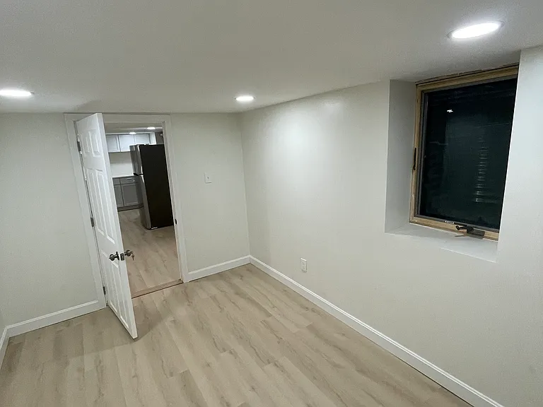108 Magill St — Photo 6