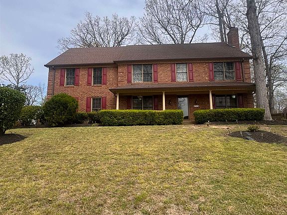2nd image of 416 Locust Grove Dr