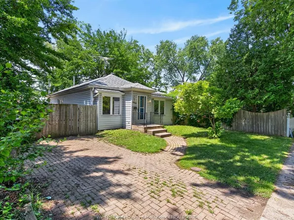 2315 Charl Ave, Windsor, ON N8X 2A1
