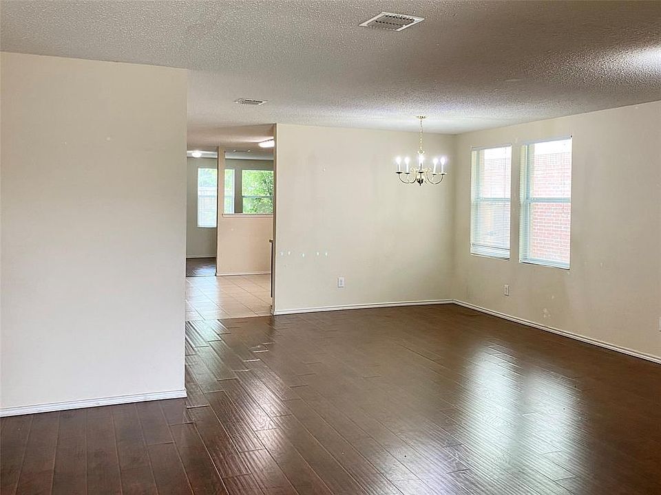 1st image of 5304 Pandale Valley Dr