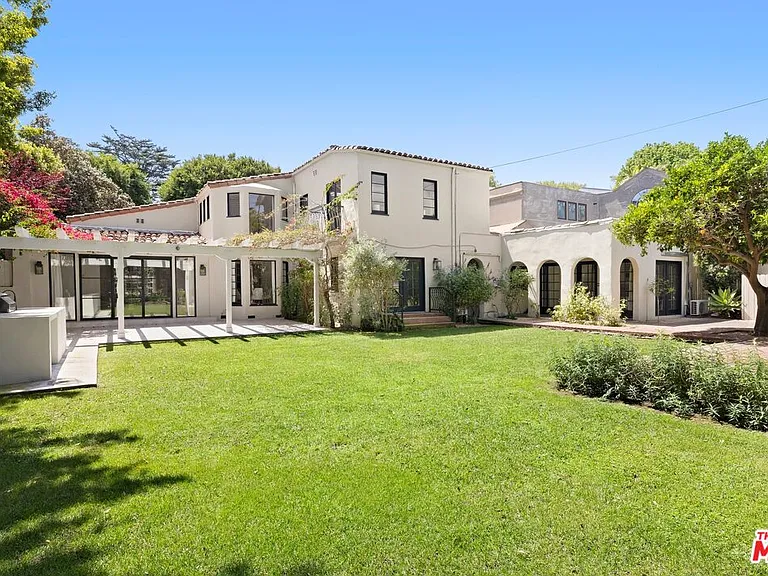 712 N Rodeo Dr — Photo 30