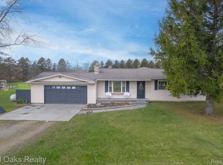 4405 Catlin Rd, Columbiaville, MI 48421