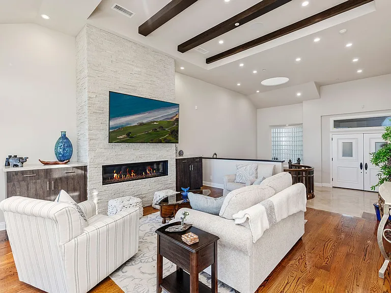 24536 Santa Clara Ave — Photo 9