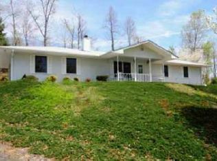 117 Chatuge Shores Cir, Hayesville, NC 28904