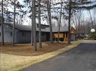 311 Canterbury Dr, Plover, WI 54467
