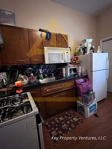 1454 Dewey Ave #1 Photo 1