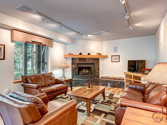3rd image of 233 Creekside Drive UNIT 104