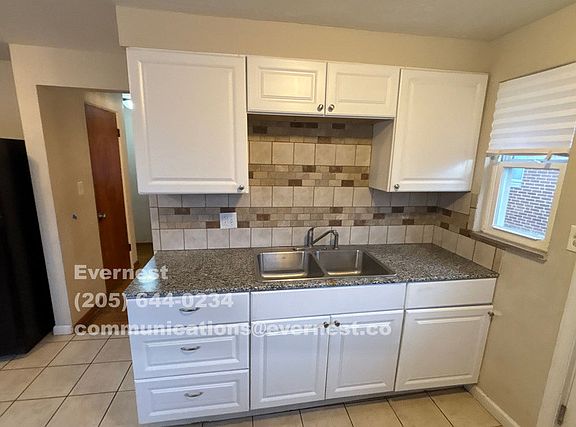 3rd image of 3515 Eakin Rd